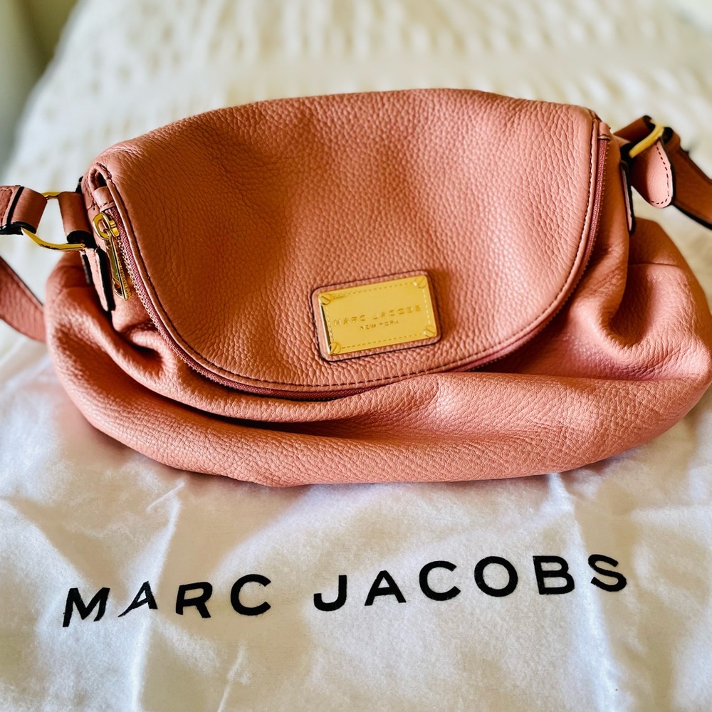 Marc by Marc Jacobs Natasha (medium size) in Pink